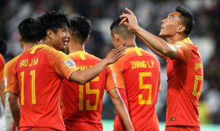 泰国记者在发布会挑衅国足