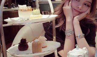 周扬青家里很有钱吗